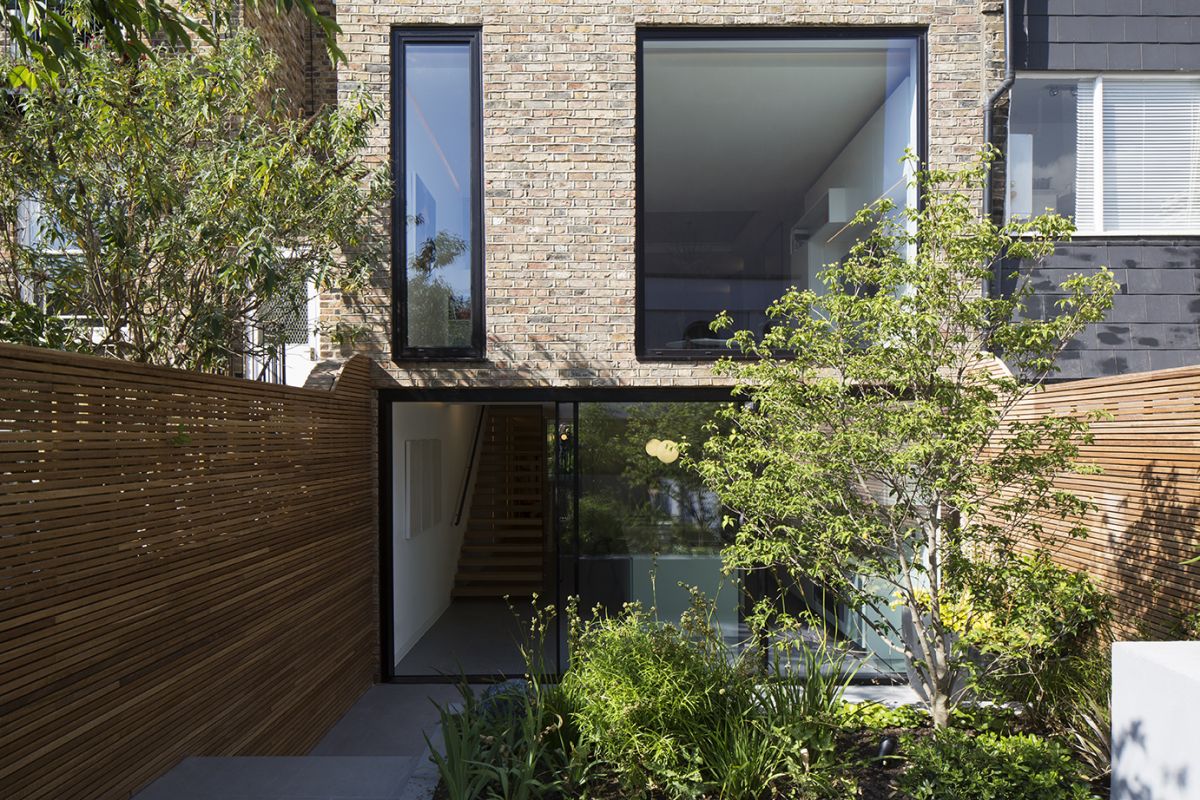 Englefield Road Studio Flodeau