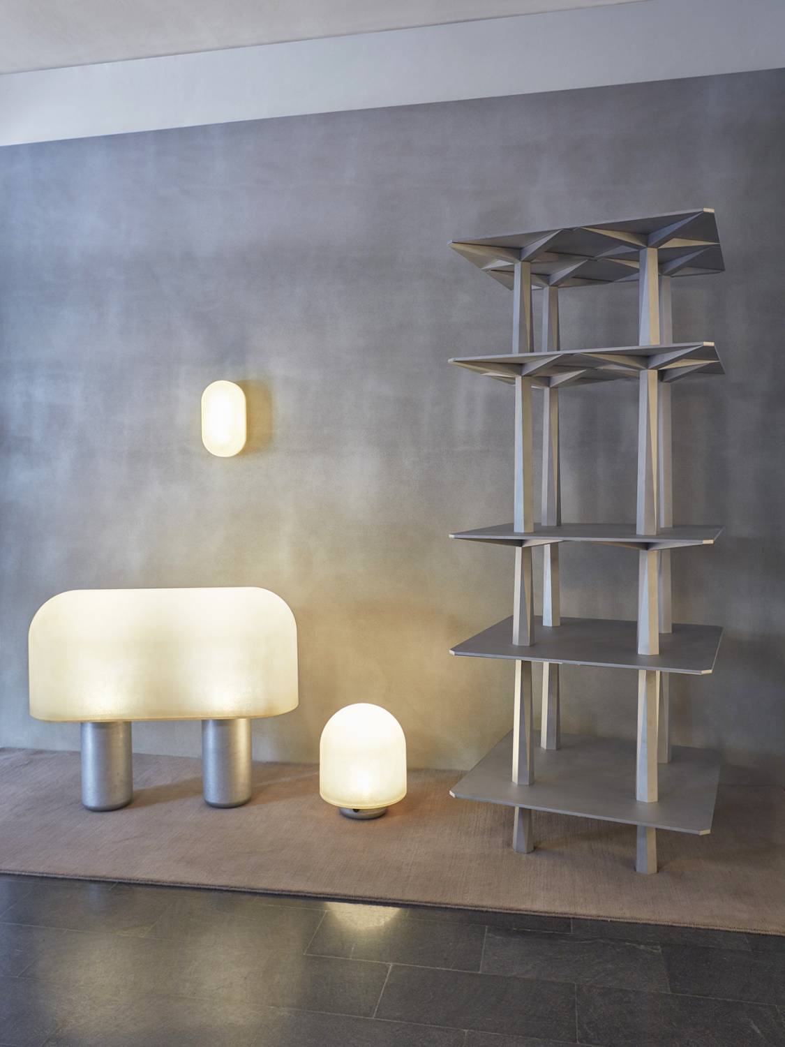 Puffball lights from Faye Toogood + aluminum Centina Totem shelving system by Oeuffice - Matter Made "MM XVII" collection in Milan | Flodeau.com